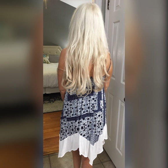 LAST 1!! ❤️Fully lined handkerchief dress! - Picture 3 of 3